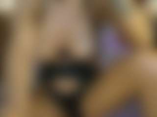 Live cam show with AnnesWhite - Teen (18+) on Gym Cam Girls
