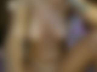 AnnesWhite's Live Sex Cam Show