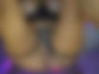 AnnesWhite's Live Sex Cam Show