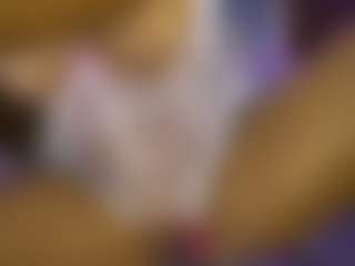 AnnesWhite's Live Sex Cam Show