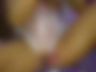 AnnesWhite's Live Sex Cam Show