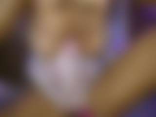 AnnesWhite's Live Sex Cam Show