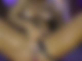 AnnesWhite's Live Sex Cam Show