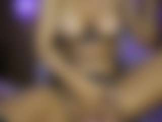 AnnesWhite's Live Sex Cam Show