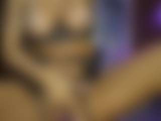 AnnesWhite's Live Sex Cam Show