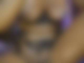 AnnesWhite's Live Sex Cam Show