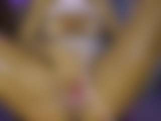 AnnesWhite's Live Sex Cam Show