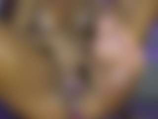 Live cam show with AnnesWhite - Average on Camsoda