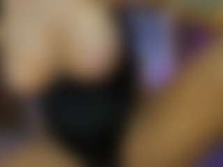 AnnesWhite's Live Sex Cam Show