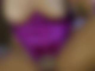 AnnesWhite's Live Sex Cam Show
