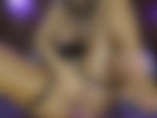 AnnesWhite's Live Sex Cam Show