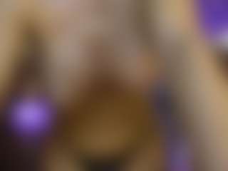AnnesWhite's Live Sex Cam Show