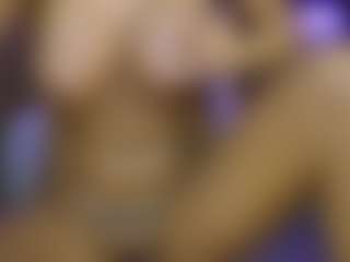 Live cam show with AnnesWhite - Bedroom MILF on fapnchat