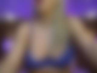 AnnesWhite's Live Sex Cam Show