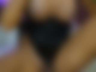 Live cam show with AnnesWhite - Average on CamwithHer