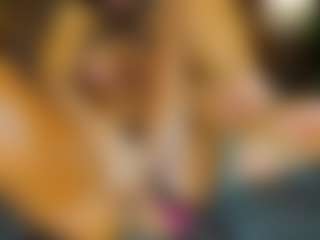 Live cam show with AnnesWhite - Average on Camsoda