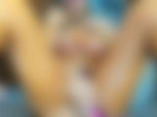 Live cam show with AnnesWhite - MILF Teen (18+) on Mixed Magazine Live
