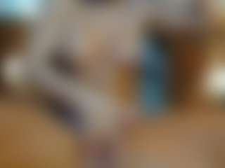 AnnesWhite's Live Sex Cam Show
