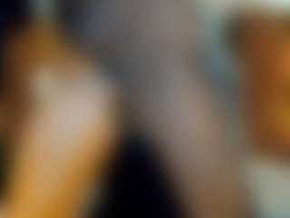 Live cam show with AnnesWhite - Flashing on Lustler