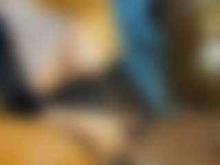 AnnesWhite's Live Sex Cam Show