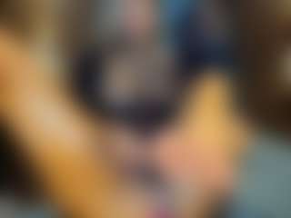 Live cam show with AnnesWhite - Fingers on SmokeAndPoke