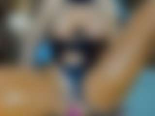 Live cam show with AnnesWhite - Blonde Hair on intimatelivegirls.com