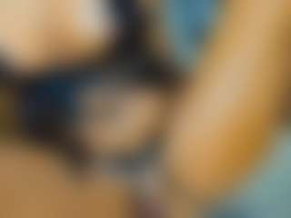 AnnesWhite's Live Sex Cam Show