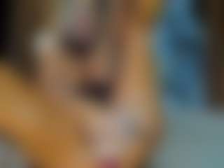 AnnesWhite's Live Sex Cam Show