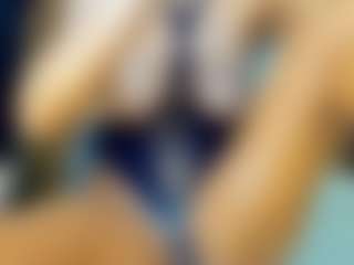 AnnesWhite's Live Sex Cam Show