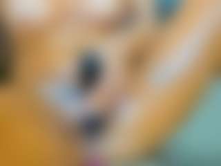 AnnesWhite's Live Sex Cam Show