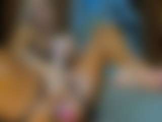 AnnesWhite's Live Sex Cam Show