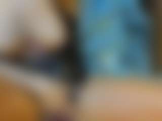 AnnesWhite's Live Sex Cam Show