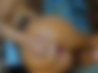AnnesWhite's Live Sex Cam Show