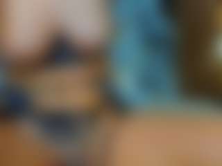 AnnesWhite's Live Sex Cam Show