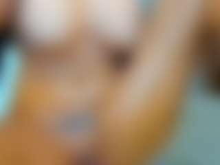 AnnesWhite's Live Sex Cam Show