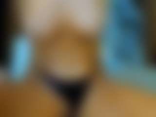 AnnesWhite's Live Sex Cam Show