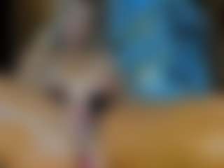 AnnesWhite's Live Sex Cam Show