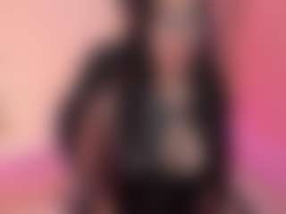 Live cam show with Minerva Soto - Asian Big Ass on Mixed Magazine Live