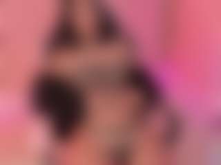 Live cam show with Minerva Soto - Fingers on Camsoda