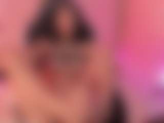 Live cam show with Minerva Soto - Athletic Dildo on Mixed Magazine Live