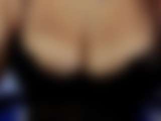 Live cam show with Anny Rouse - Fetish Brown Hair on livesuperchat.net