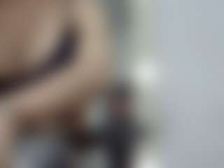 Live cam show with EvaTiffany - Muscular on Uber Horny