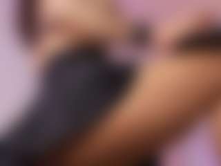 Live cam show with Katie Cruz - Public Big Tits on Camsoda