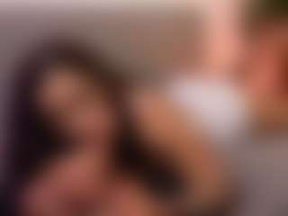 Live cam show with Katie Cruz - Average on Camming Site