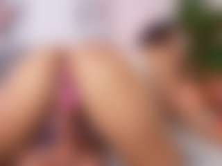Live cam show with Katie Cruz - Public on Camiplay Live