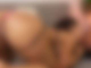 Live cam show with Katie Cruz - Average on Camsoda