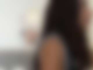 Live cam show with Katie Cruz - Muscle on TeamSkeetLive