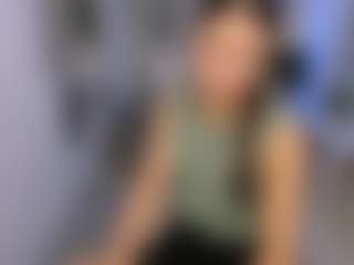 Live-Cam-Show mit Orfeya - Flashing auf Camsoda