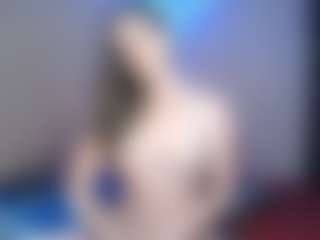 Live cam show with Nova Ramone - Belly on SinfulBabes