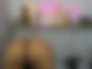 Donat3lla..'s Live Sex Cam Show
